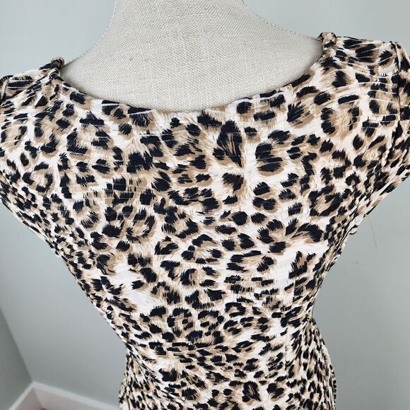 Sharagano Sheath Capped Sleeve Animal Print Bodycon Midi Dress Size 8 - Picture 5 of 7